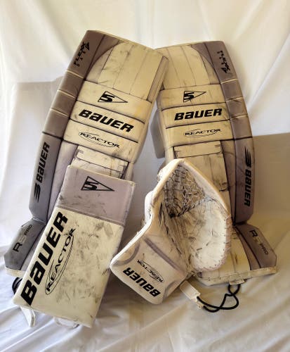 Medium 2025 Bauer Reactor R5 Pro Goalie Leg Pads, Catcher & Blocker