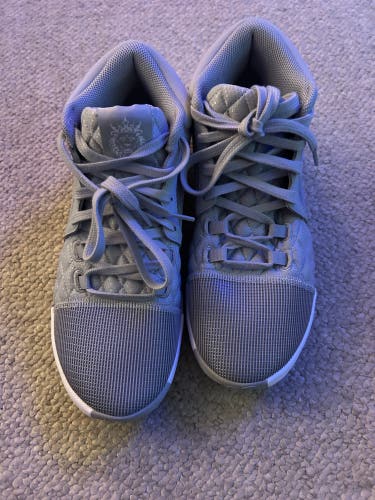 Unisex Size M 9.0 (W 10.0) Adult Nike Lebron Witness 8 Shoes (New)