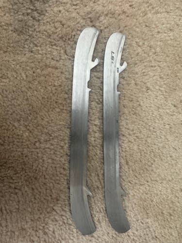 Bauer 230 mm (Used) Replacement Steel
