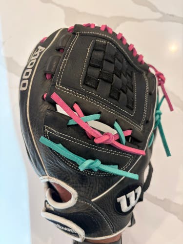 Wilson A1000 RH Softball Glove 12" (Used)