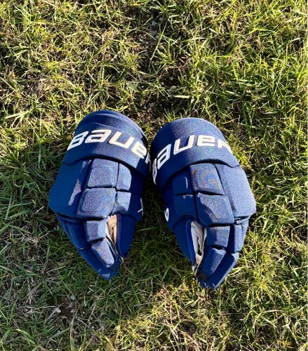 Bauer Supreme Mach Gloves 14" Pro Stock (Used)