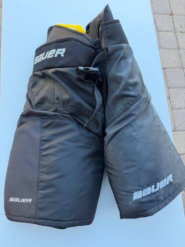 Men's Senior Medium Bauer Supreme 190 Hockey Pants (Used)