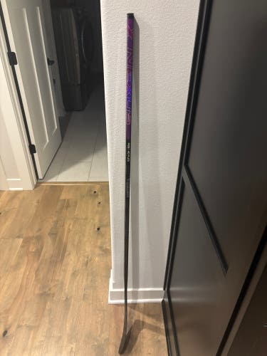 Junior Bauer Purple Nexus Tracer Left Hand Hockey Stick P28 40 Flex (Used)