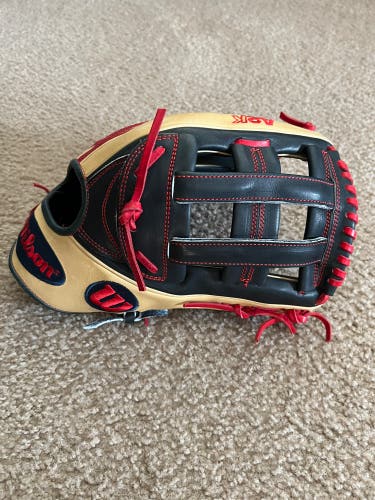 Wilson Mookie Betts-A2K RH Outfield Baseball Glove 12.75" (Used)