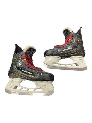 Used Bauer M5 PRO Junior Hockey Skate Junior 03 11873-S000250195