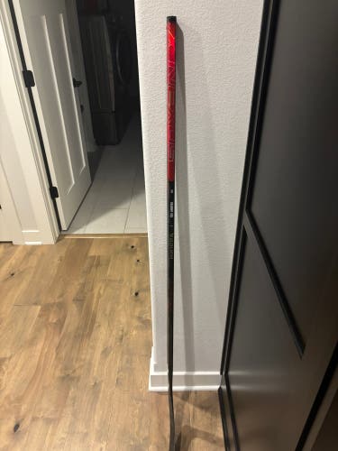 Junior Bauer Red Nexus Tracer Left Hand Hockey Stick P28 (Used)