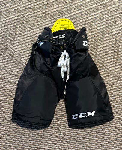CCM Vector Plus Junior Ice Hockey Pants Black Youth Boys sz Medium