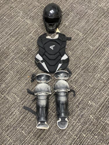 Youth Easton Catcher's Combo (Used)