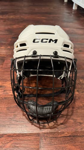 Large CCM Tacks 720 Helmet (Used)