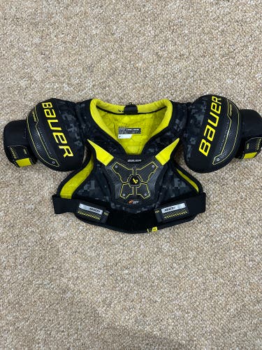 Large Youth Bauer Supreme Mach Shoulder Pads (Used)
