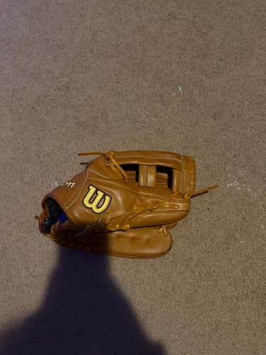 Wilson A2000 RH Infield Baseball Glove 11.75" (New)