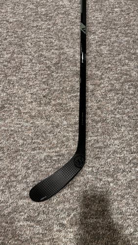 Senior Warrior Alpha LX2 Left Hand Hockey Stick P28 70 Flex (Used)