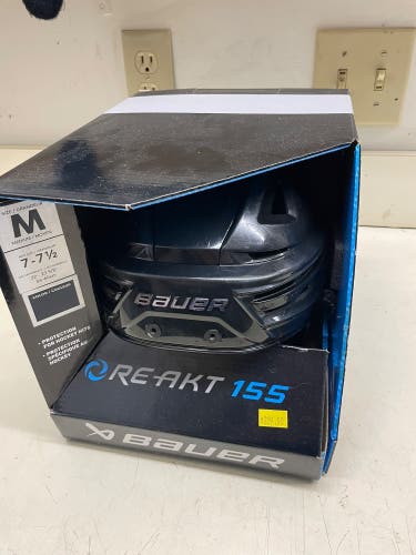 Medium Bauer Re-Akt 155 Helmet (Used)