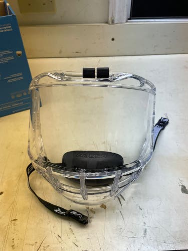 Bauer Concept 3 Full Shield Shield (Used)
