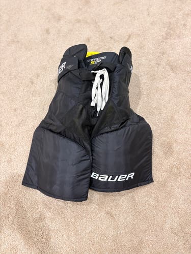 Men's Senior Small Bauer Supreme S29 Hockey Pants (Used)
