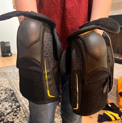 Senior Small Easton Stealth Elbow Pads (New)