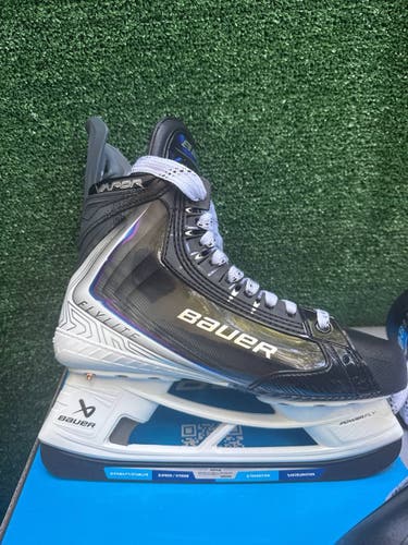 Black/White Bauer Hockey Skates 9.5 (New)