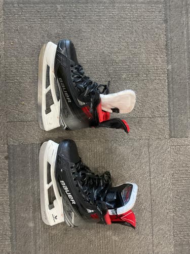Used Bauer VAPOR X5 PRO Junior Hockey Skate Junior 03.5 11614-S000245387