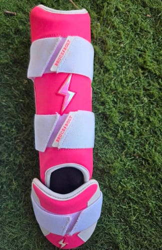 Bruce Bolt Leg/Ankle guard - Adult Size