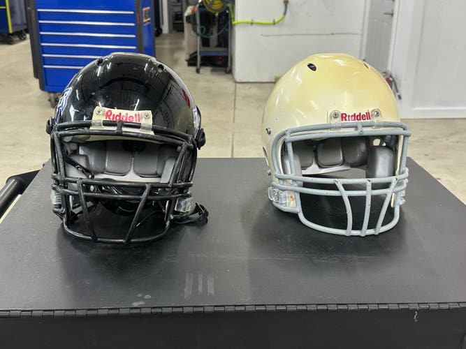 Black Youth Medium Riddell Speed Helmet (Used)