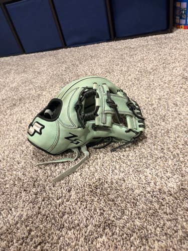 SSK Z5 Craftsman 11.5" Infield Baseball Glove Z5 - 1150MNTBLK1 (Used)