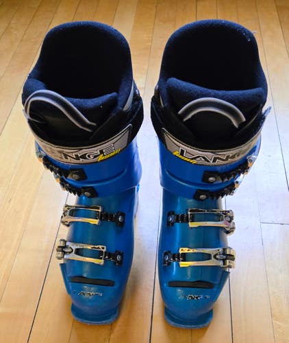 Lange Ski Boots