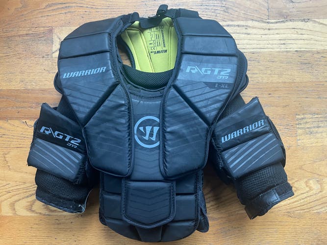 Large/Extra Large Warrior Ritual GT2 Goalie Chest Protector (Used)