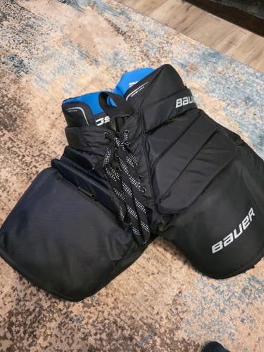 Junior Large/Extra Large Bauer Hockey Goalie Pants (Used)