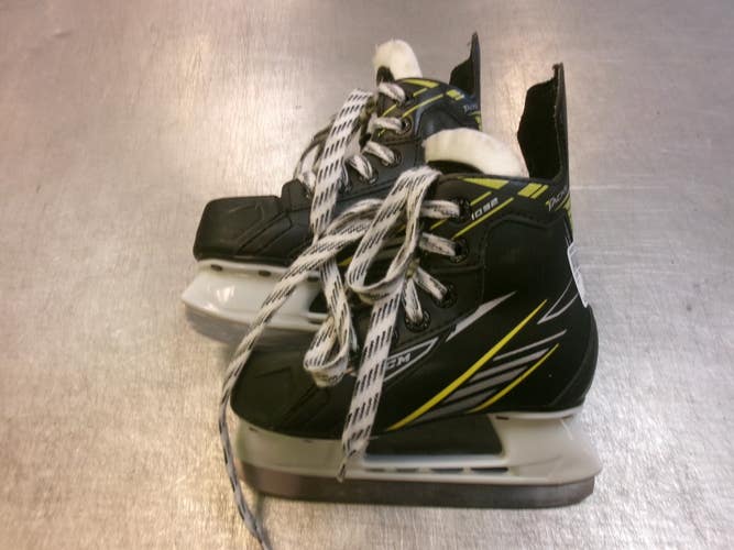 Used CCM TACKS 1092 Youth Hockey Skate Youth 10.0 11339-S000207535