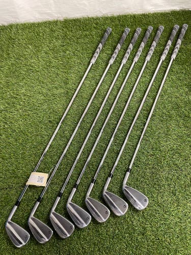 TaylorMade 2024 P770 Iron Set Right Handed | Stiff Flex (105g)