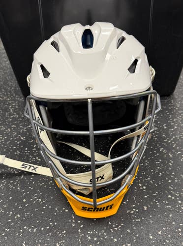 Used Schutt RIVAL Lacrosse Helmet White S/M 11849-S000045057