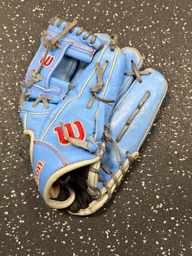 Used Wilson A500 BB/SB Glove RH Throw Royal Blue 11" 11849-S000045054