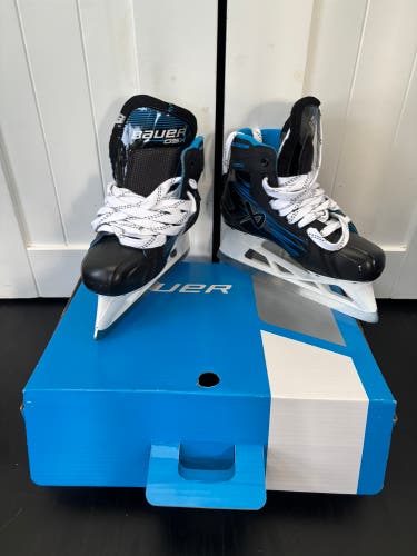 2024 Bauer GSX Hockey Goalie Skates Regular Width 6.5 (New)
