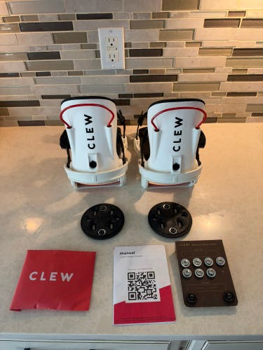 Clew freedom Snowboard Bindings (Size Large) - Excellent Condition