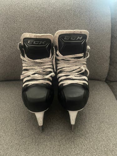2020 CCM FT460 Hockey Goalie Skates Regular Width 6 (Used)