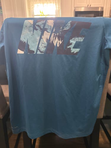 Blue XL Kids Unisex Nike Shirt (Used)