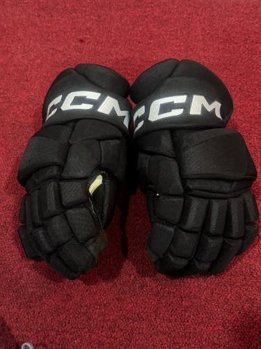 CCM JetSpeed FT8 Pro Gloves 14" Pro Stock Item#CMCL14