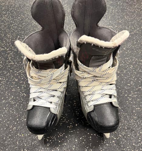 Used Bauer VAPOR X 3.0 Senior Hockey Skate Senior 9.5 11849-S000045033
