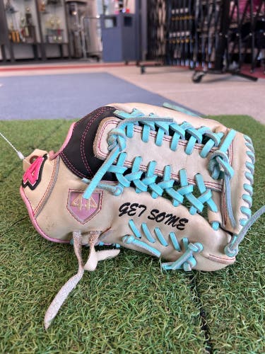 44 Pro Signature Series RH Infield Baseball Glove 11.75" (Used)
