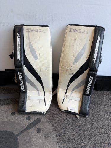 Youth 22" Bauer Prodigy Goalie Leg Pads (Used)
