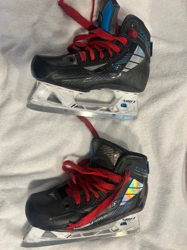 True TF9 Hockey Goalie Skates Wide Width 6.5 (Used)