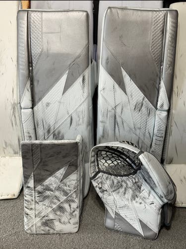 32" Warrior Ritual G7 RTL Regular Goalie Full Set (Used)