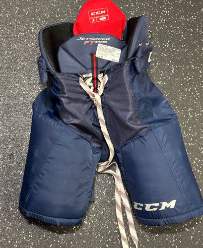 Junior Medium CCM JetSpeed FT370 Hockey Pants (Used)
