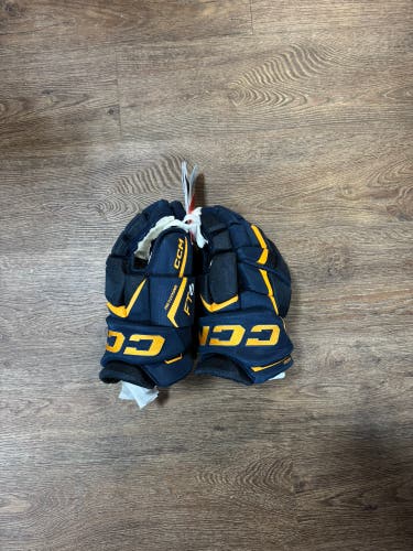 CCM JetSpeed FT6 Gloves 14" (New)