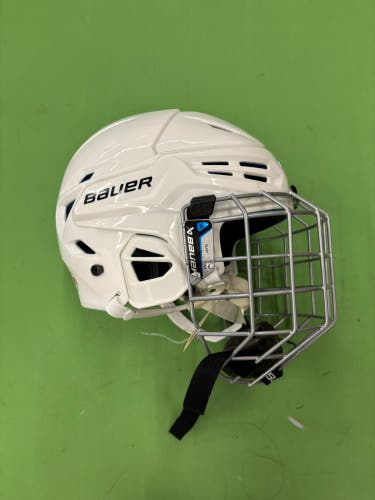 White Small Bauer Re-Akt 55 Helmet