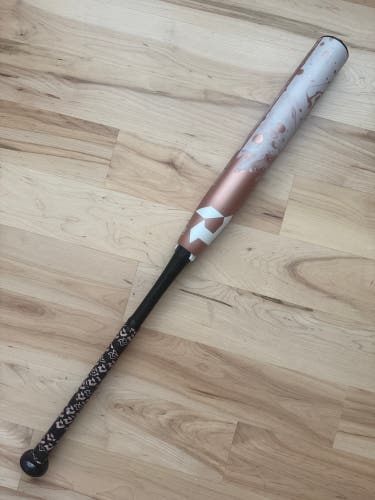 2025 DeMarini Whisper 32/22 (-10) Fastpitch Softball Bat