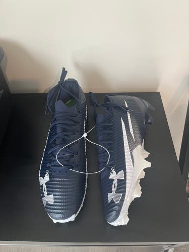 Unisex Size M 11.5 (W 12.5) Under Armour Blur Low Top (New)