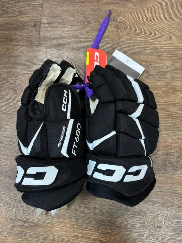 CCM JetSpeed FT680 Gloves 14" (New)