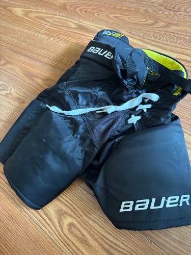 Youth Large Bauer Supreme Ultrasonic Hockey Pants (Used)
