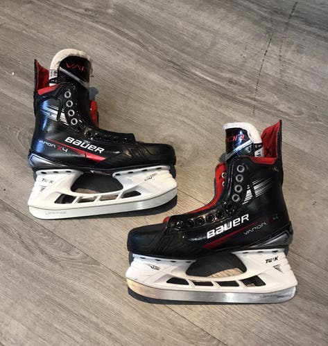 Bauer Vapor X4 Hockey Skates Regular Width Size 6.5 (Used)